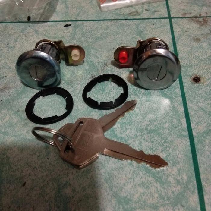 Baru Kunci Pintu Mobil Kijang Super 5K Set 2 Pc Ori Berquality