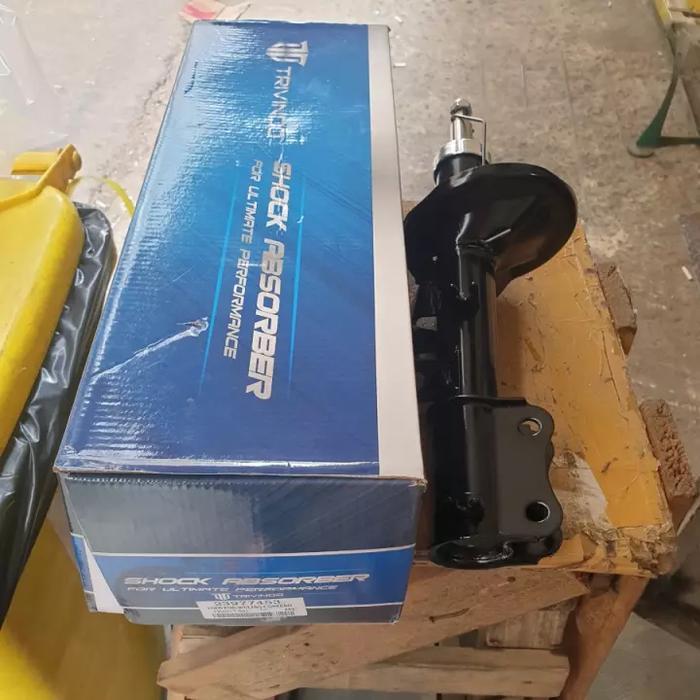 Shock Depan Wuling Confero