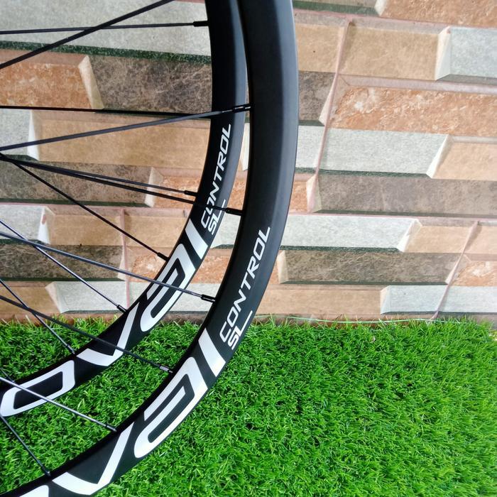 WHEELSET MTB CARBON 29 ER WHEELSET CARBON MTB BERGARANSI