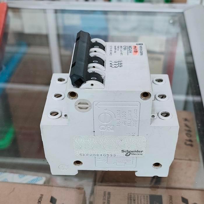 READY STOCK MCB MERLIN GERIN NC45H C10A 3P 380 10AMPER ORIGINAL
