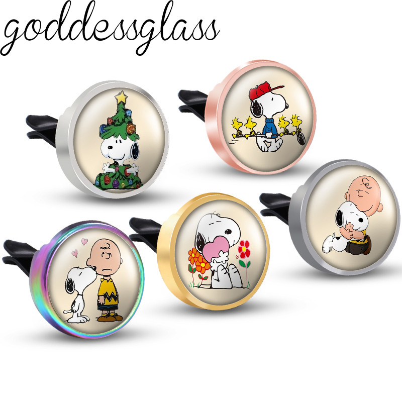 Snoopy Chirstmas Flowers Charlie Anime Photo Aromatherapy Car Decoration Clip Perfume Locket