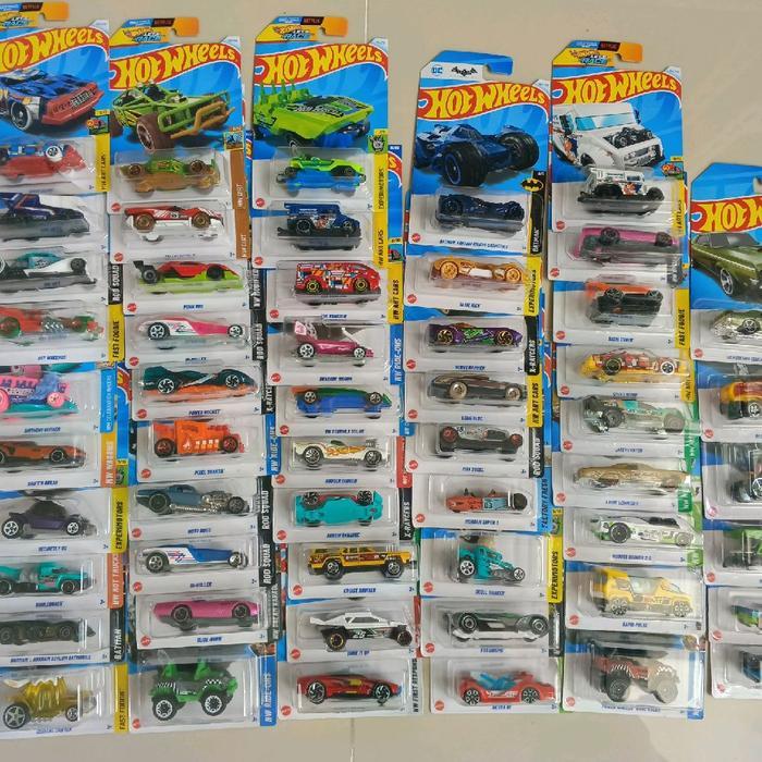 Kummastore Hot Wheels 1Dus(72Pcs) Fantasy//Tiap Item Tidak Ada Yang Sama Terbaru