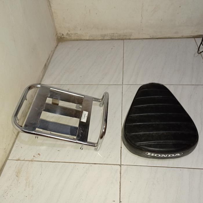 JOK PISAH C70 C700 BAGIAN DEPAN SET TATAKAN JOK BELAKANG