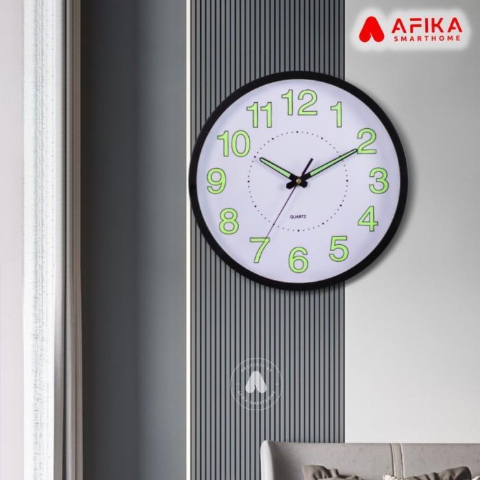 NW Jam Dinding Bulat Quartz Luminous Glow in The Dark 30 CM