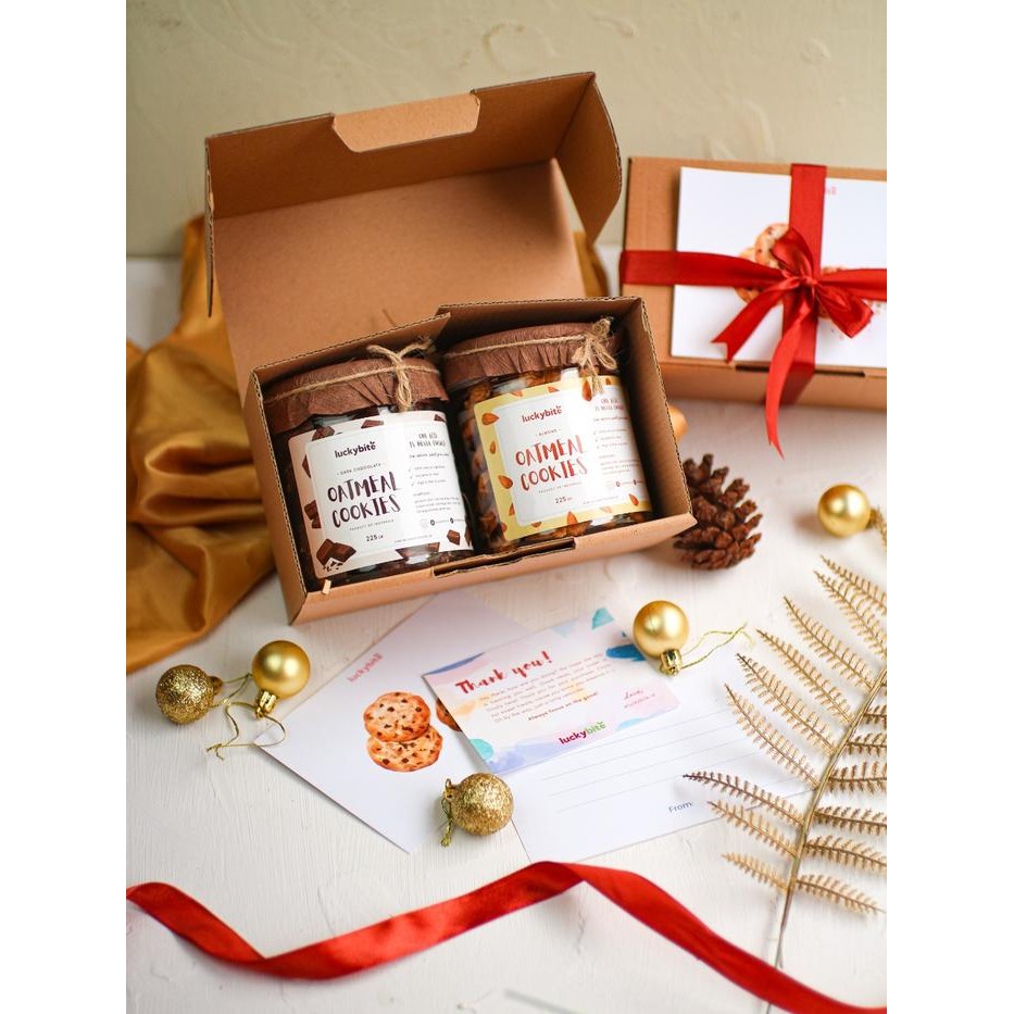dvb6 Hampers / Gift Box / Kado - Cookies 2 Jar + Greeting Card + Pita