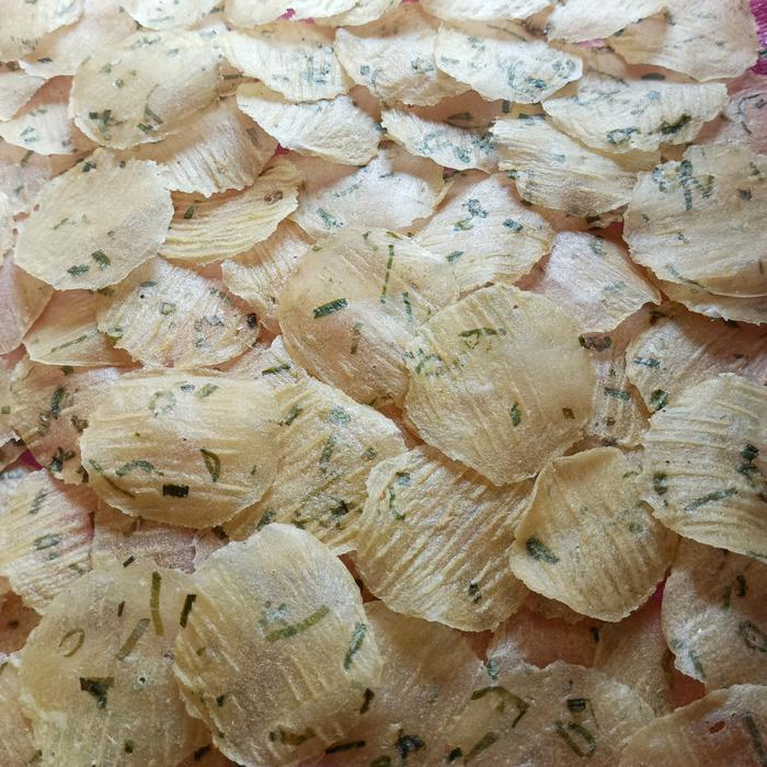 TERMURAH Kecimpring Singkong Mentah Khas Bandung Gurih dan Renyah Kering Food Cemilan Keripik