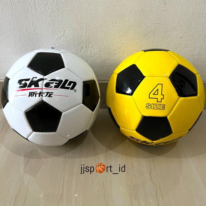 Bola Sepak Bola Kaki SKALO size 4 bola kaki ukuran 4