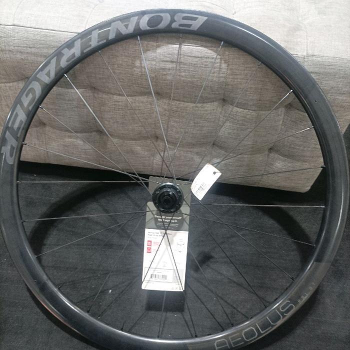Wheelset Belakang Bontrager Aeolus Rsl 37 Tcr Disc