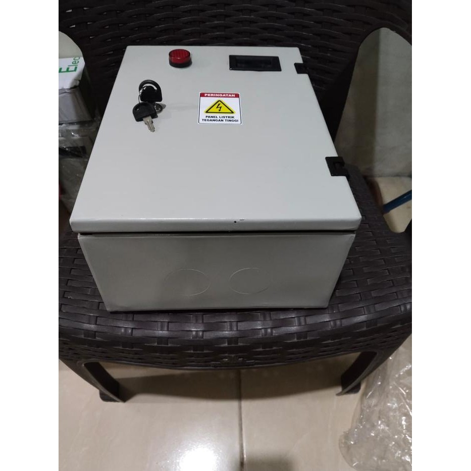 PANEL LISTRIK PEMBAGIAN /CUSTOM / DISTRIBUSI 900 WATT RCBO DAN ARRESTER