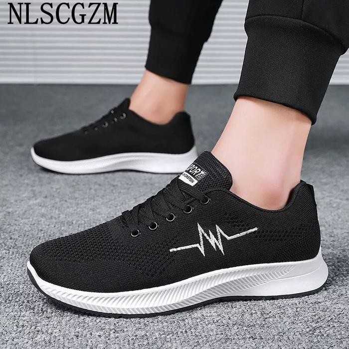 Sepatu Sneakers Pria Terbaru Gaya Korea Sepatu Pria Keren 2025 Sepatu Cowok Distro Hitam