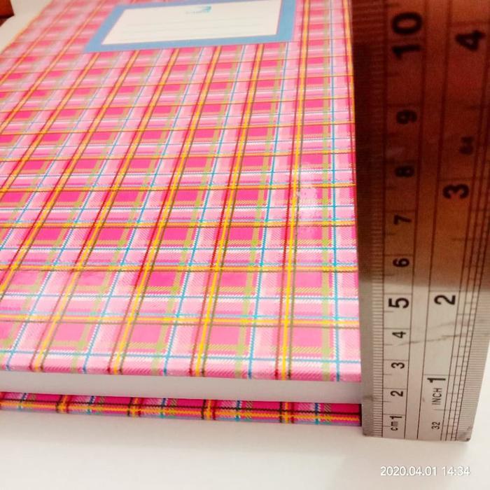 72xq- Buku Folio 200 Lembar Garda