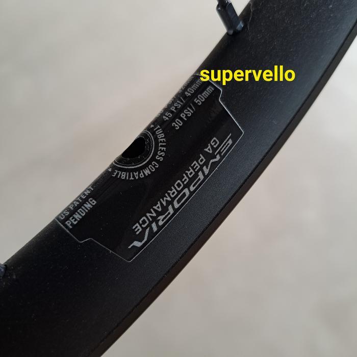 HED Emporia GA3 Performance Gravel Wheelset