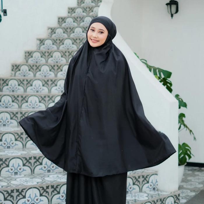 Mukena Jumbo Travelling 2in1 Resleting Katun Polos free tas lato lato - Hitam