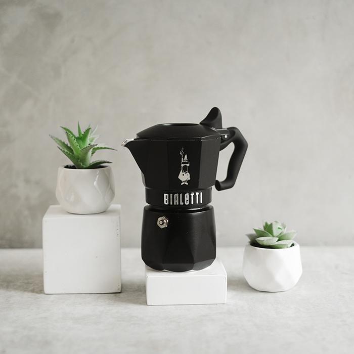 Bialetti - Mokapot Brikka Black Exclusive - 2 Cups - Alat Seduh Kopi