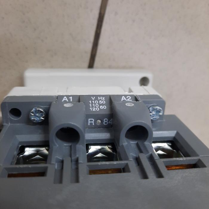 A63-30-11(110 atau 220V), CONTACTOR ABB