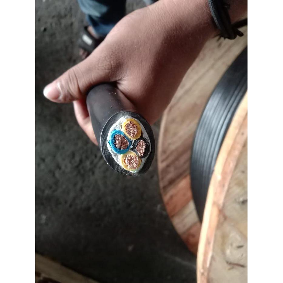 Kabel Supreme Nyyhy 4X16 Mm / Serabut / Meteran