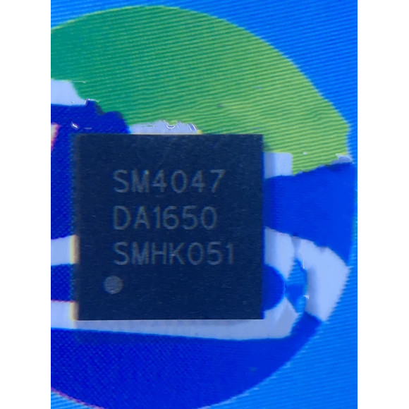 2piece~5piece/LOT SM4047 QFN M4047 LCD screen IC chip integrated