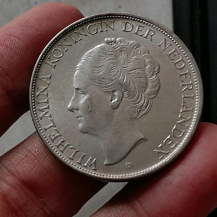 Koin Perak Belanda Jadul, Wilhelmina 2 1/2 Gulden Tahun 1943, Tahun Jarang , Luster.