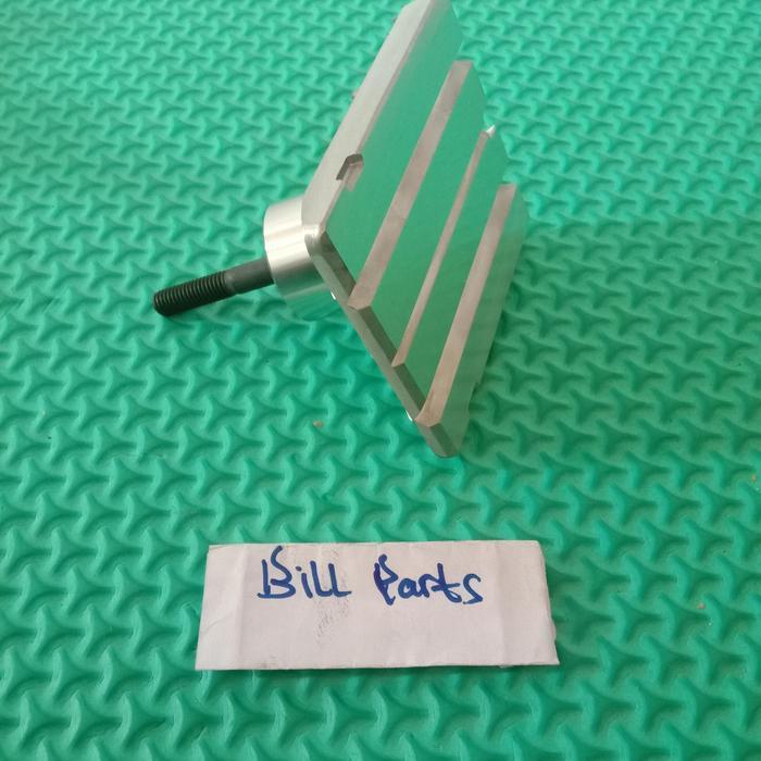 >*>*>*>*] adjusting plate plat GHO 10-82 tatakan ketam sugu Bosch planer serut