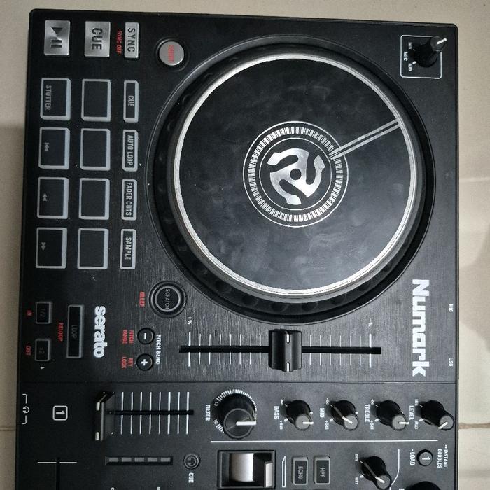 NUMARK MIXTRACK PRO FX DJ CONTROLLER