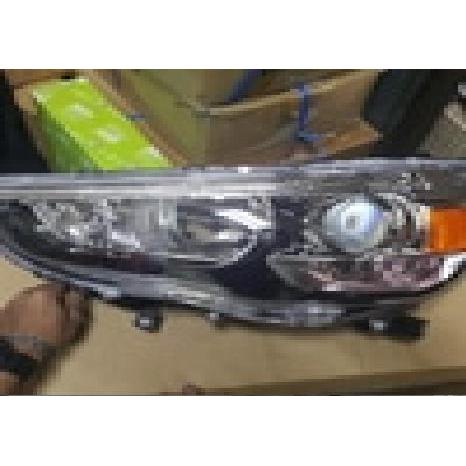 Lampu Depan Headlamp Kanan Asli Mitsubishi Outlander - 8301C220