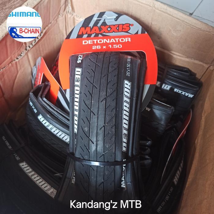 Ban Luar Maxxis Detonator 26 x 1.50