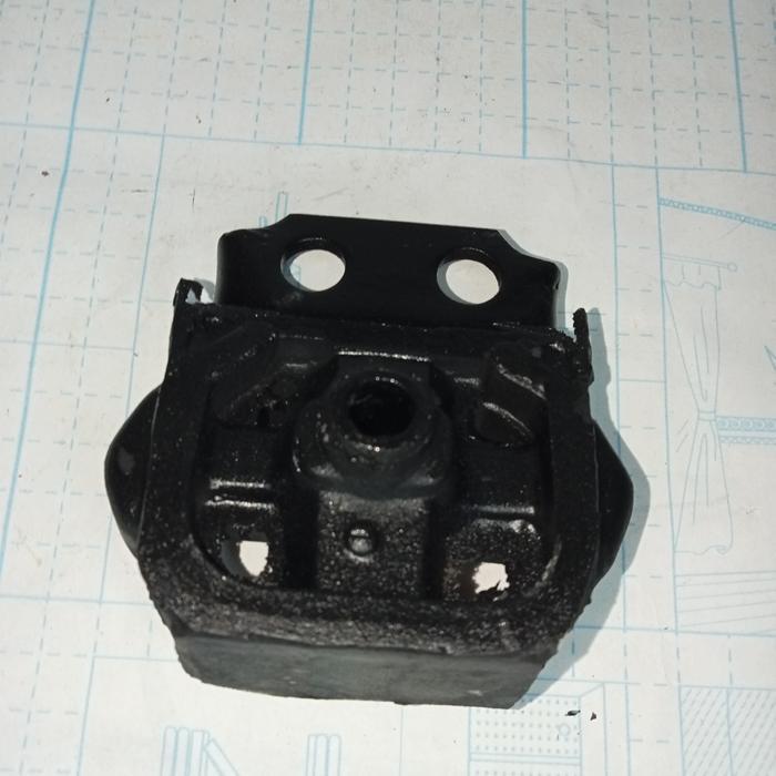 DUDUKAN MESIN DAIHATSU CHARADE G11 12361-87704