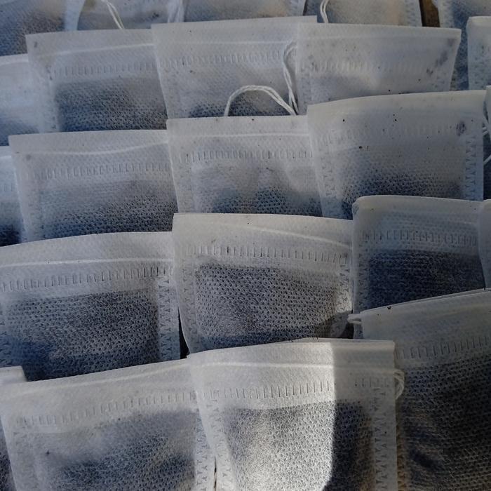 PROMO pupuk bantal anggrek guano asli 1 pack isi 100 pcs