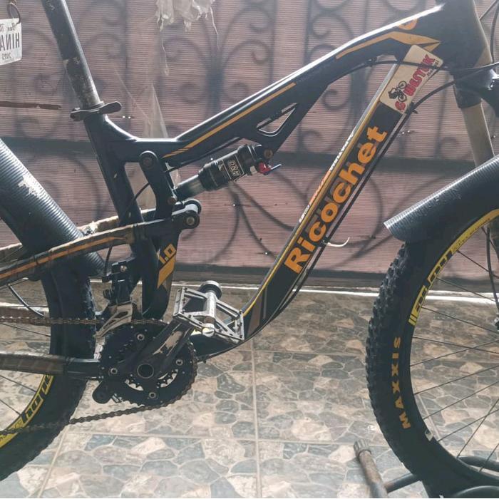Thrill ricochet 01,second layak pakai bnyk aksesories yang sudah di upgrade