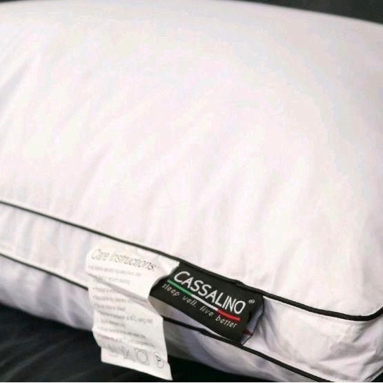 Bantal Hotel Bintang 5 Cassalino 70 % Down