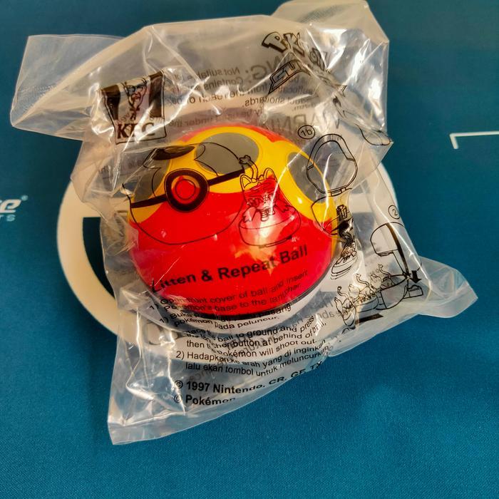 READY STOCK pokemon kfc pokeball litten repeat ball