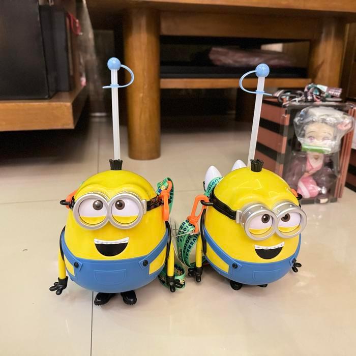 Botol minum Sipper water bottle minion otto astronot universal studio japan