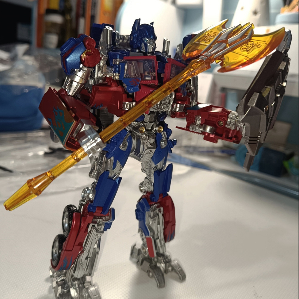 BAIWEI TW1022 TW1022A1 SS44 Transformation Optimus Commander