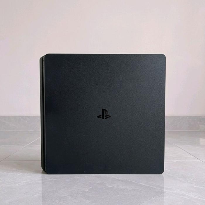 PS 4 Slim ORI Bekas Fullset