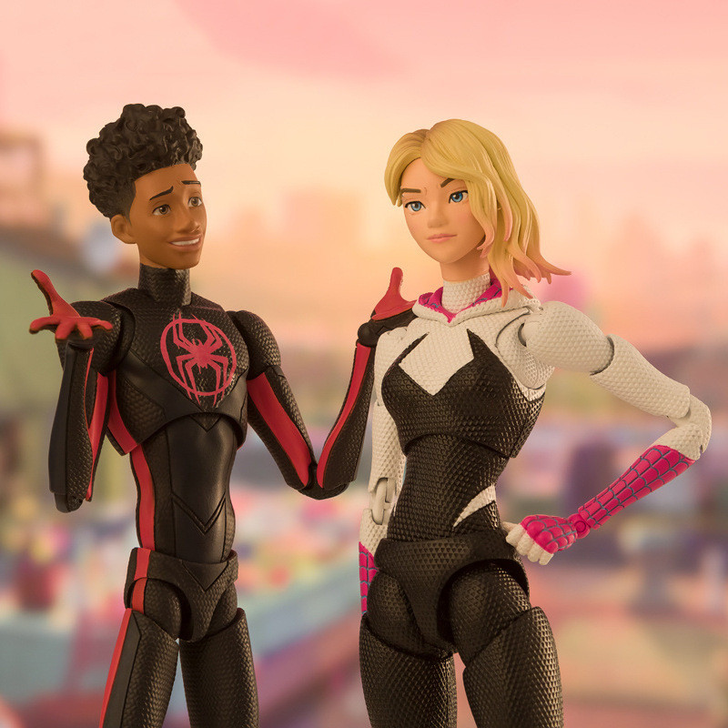 Spiderman 2099 Ct Action Figure Across The Universe SHF Miguel O'Hara Spiderman Miles Morales Gwen