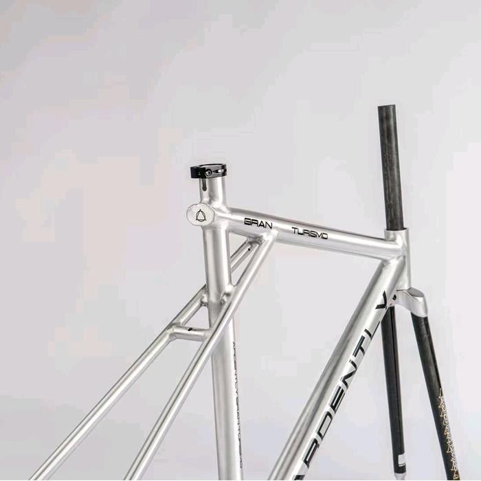 Frameset ardently gran turismo track fixie