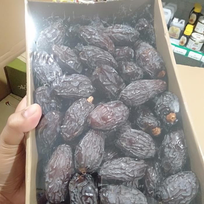 dvb6 Kurma Medjool Jumbo Palestina 2Kg Al Rowad