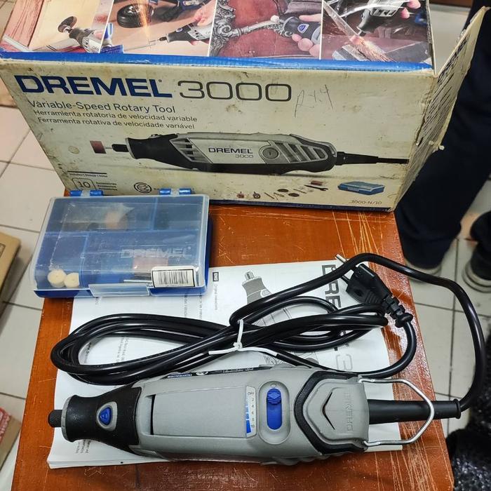 Dremel 3000 rotary tool