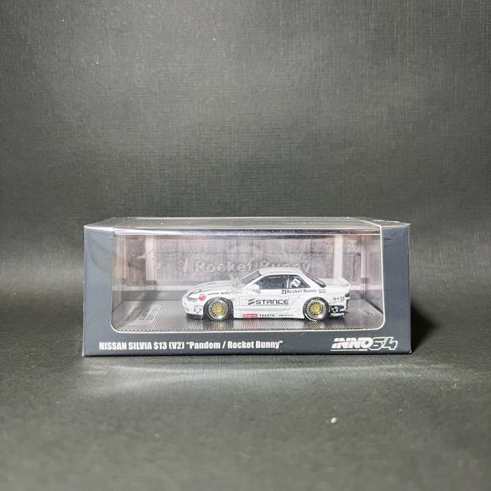 INNO64 NISSAN SILVA S13 PANDEM ROCKET BUNNY