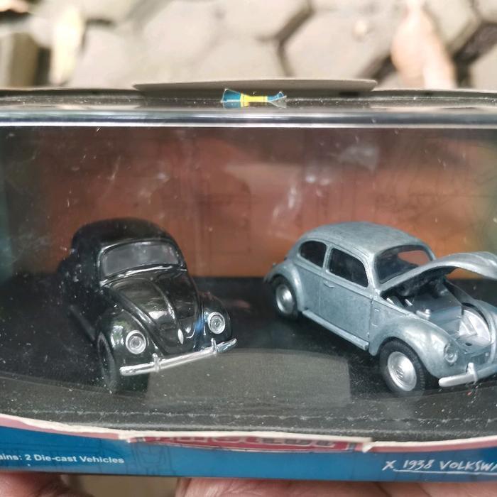 DIECAST GREENLIGHT VW VOLKSWAGEN BEETLE TWINPACK