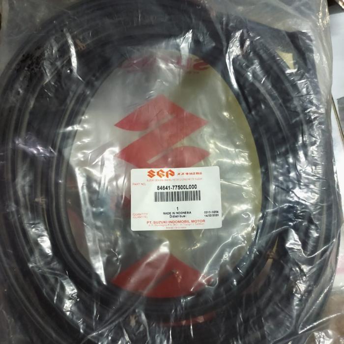 Karet Pintu Mobil Futura Rh