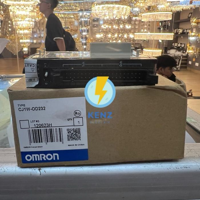 PLC OMRON CJ1W-OD232 ORIGINAL