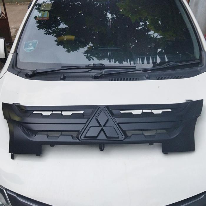 grill xpander cross hitam doff