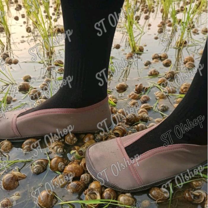 Boots Pria Wanita,sepatu anti kiong -sepatu petani