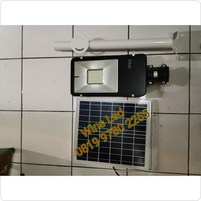 BERMUTU LAMPU JALAN LED 100W TENAGA SURYA 100 WATT PJU SOLAR PANEL100WATT