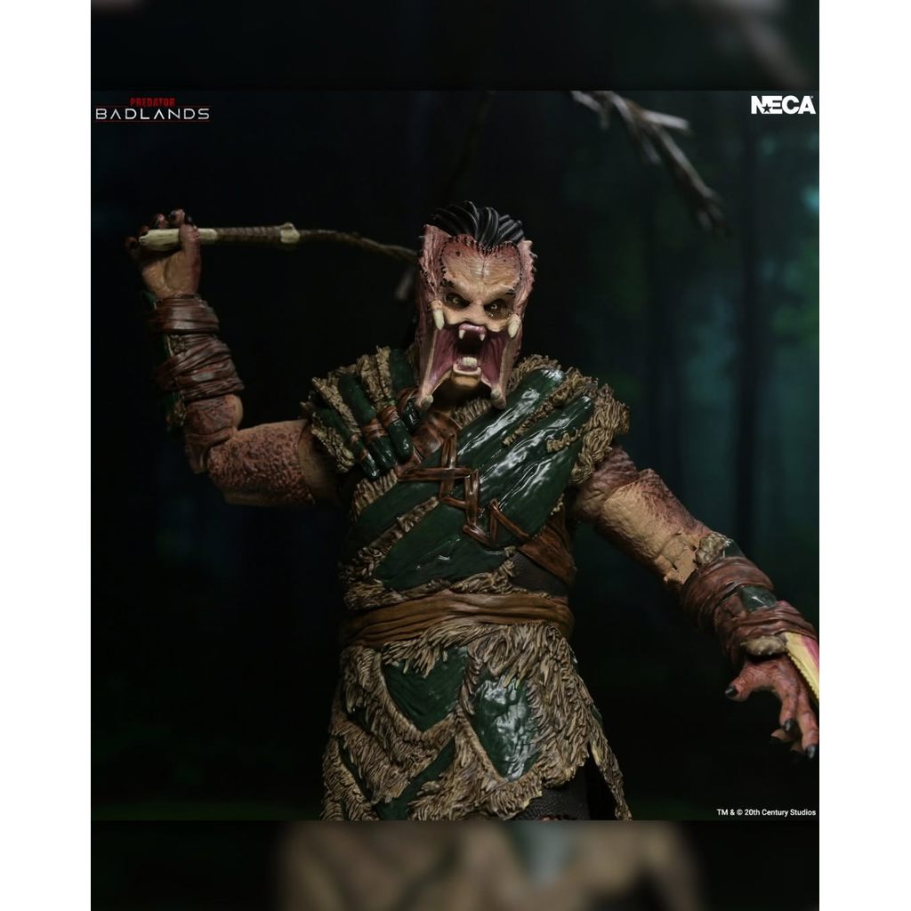NECA Toys Predator: Badlands Ultimate Dek Bone Bison Armor 7 Scale Action Figure Model Doll Garage