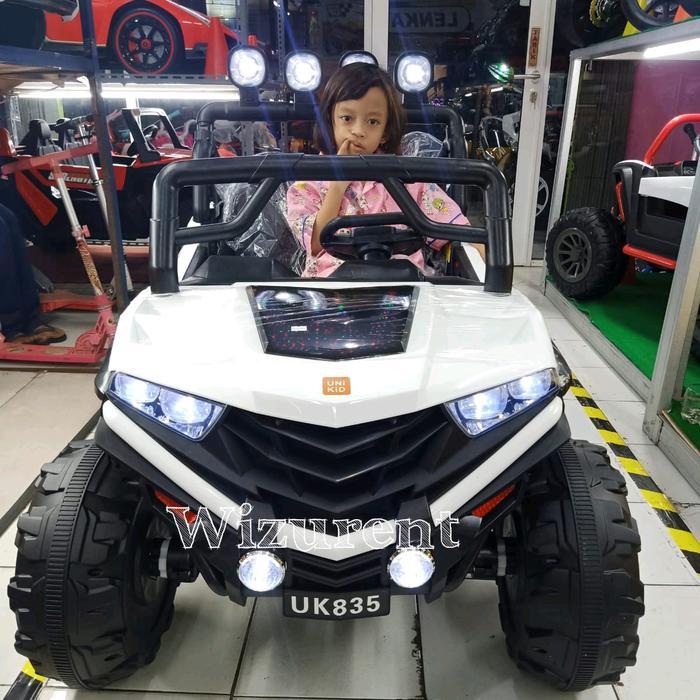 Mobil Aki Utv Monster 4x4