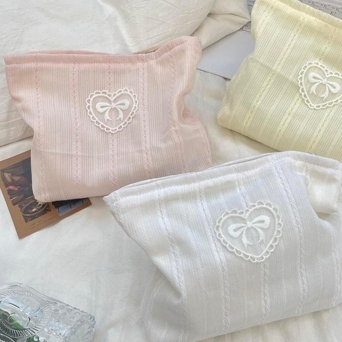Pouch Pita Hati Lucu / Tas Kosmetik / Travel Organizer / Pouch Skincare Makeup Dompet Hp Motif