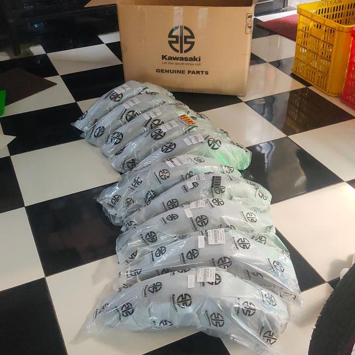 Spakbor Belakang W175 Original