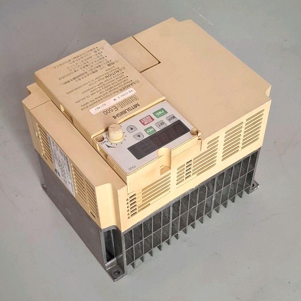 inverter mitsubishi FR-E520-3.7K  3.7kw (5hp) 220v 3fase